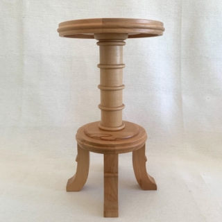 dawn pedestal table 1