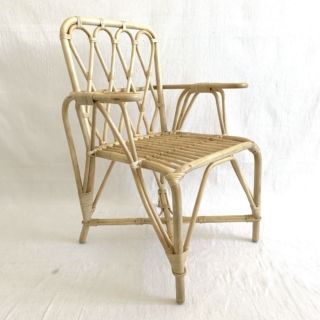 eagle eye – dining chair 1