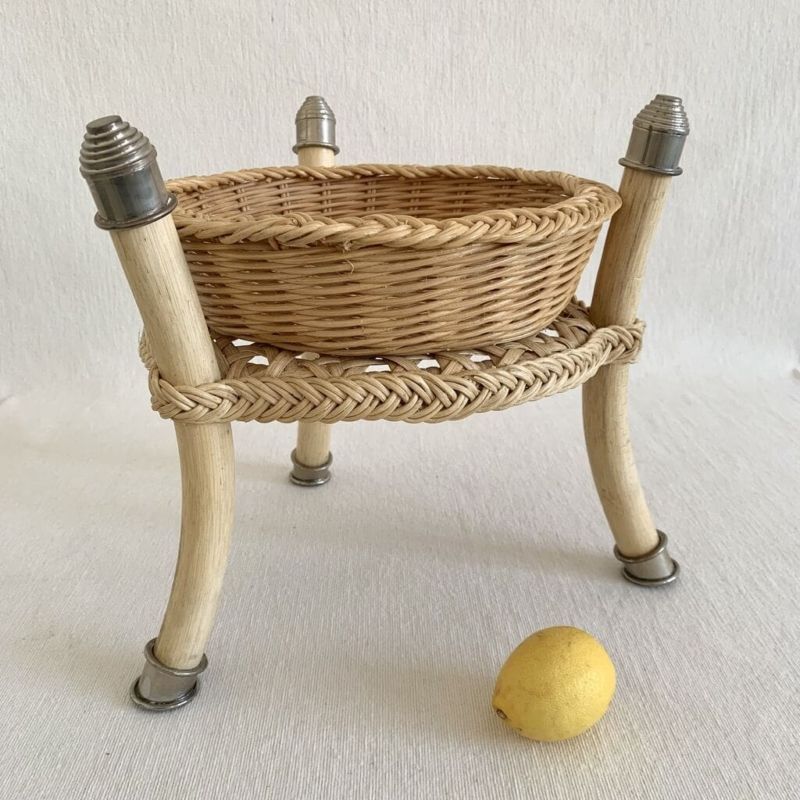 medium soiree basket on stand 1