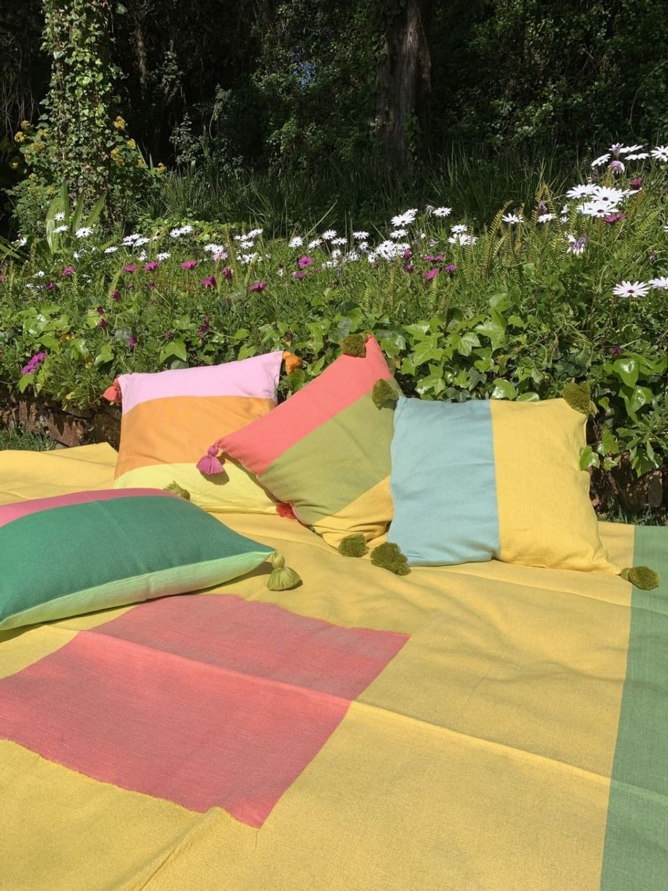 TOWN SQUARE – Bed Cover | Habibi Burton